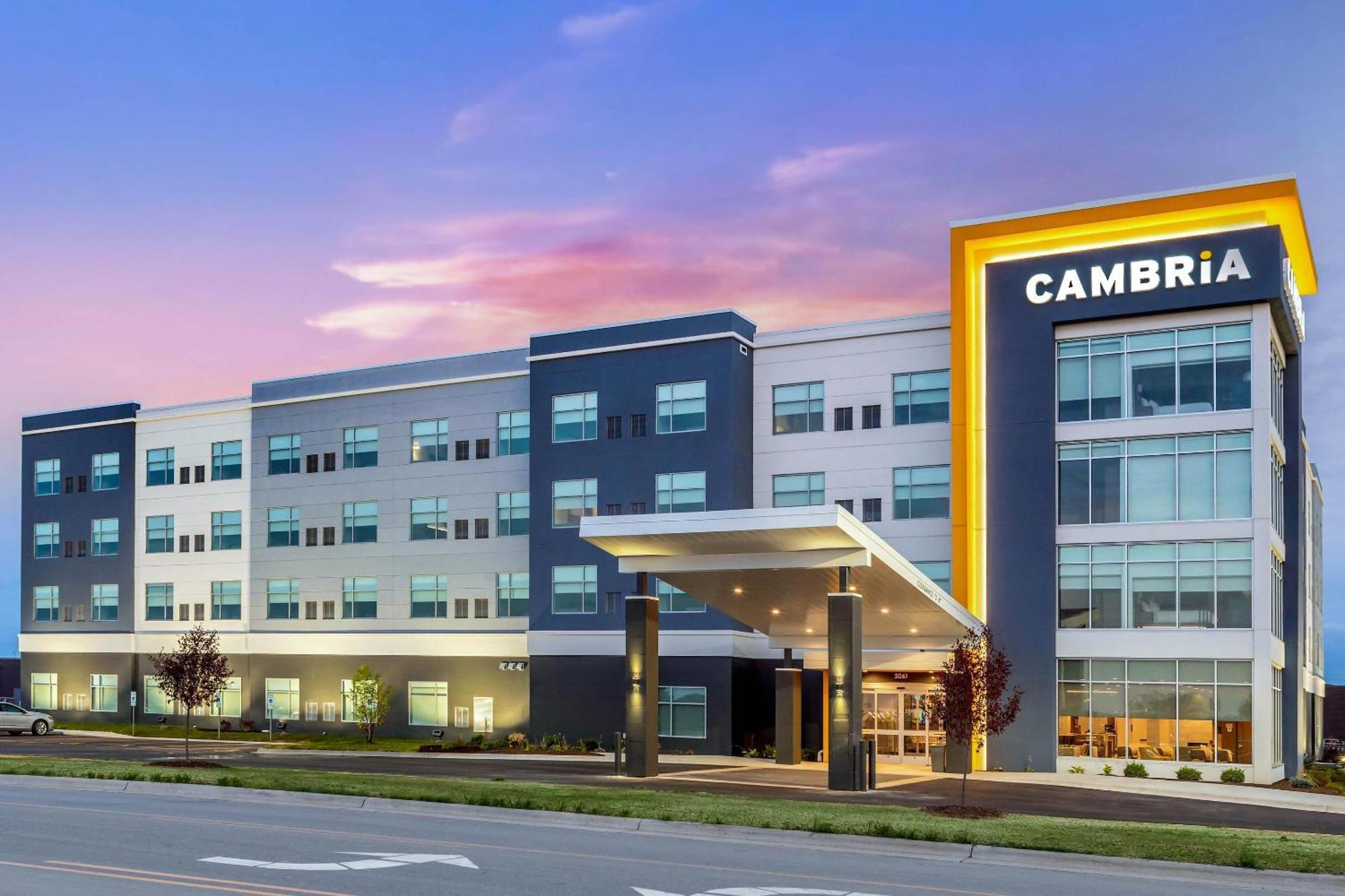 Cambria Hotel Davenport Quad Cities Bettendorf Esterno foto