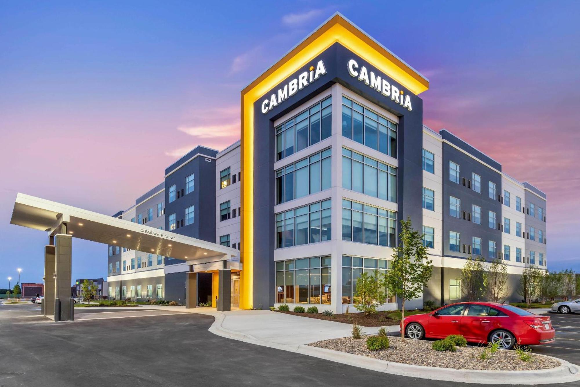 Cambria Hotel Davenport Quad Cities Bettendorf Esterno foto